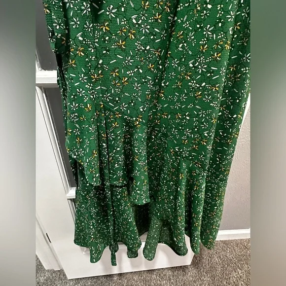 NWOT Max Studio Green Floral Ruffle Wrap Midi Dress - Picture 7 of 8